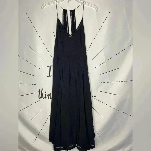 Boutique Halter Eyelet Cutout Flowy Minimalist Midi Dress - Picture 2 of 8